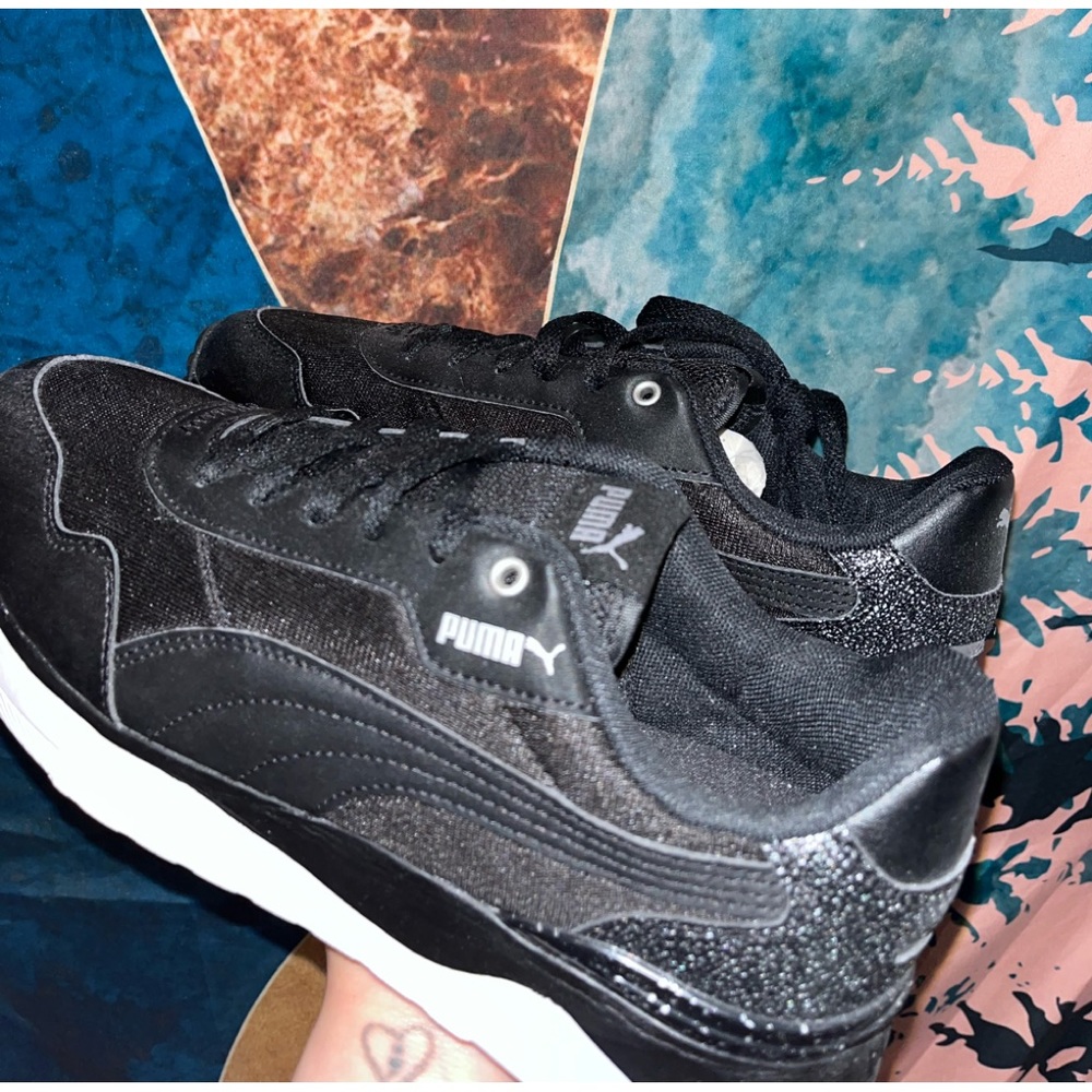 Women's Turin Puma Sneakers